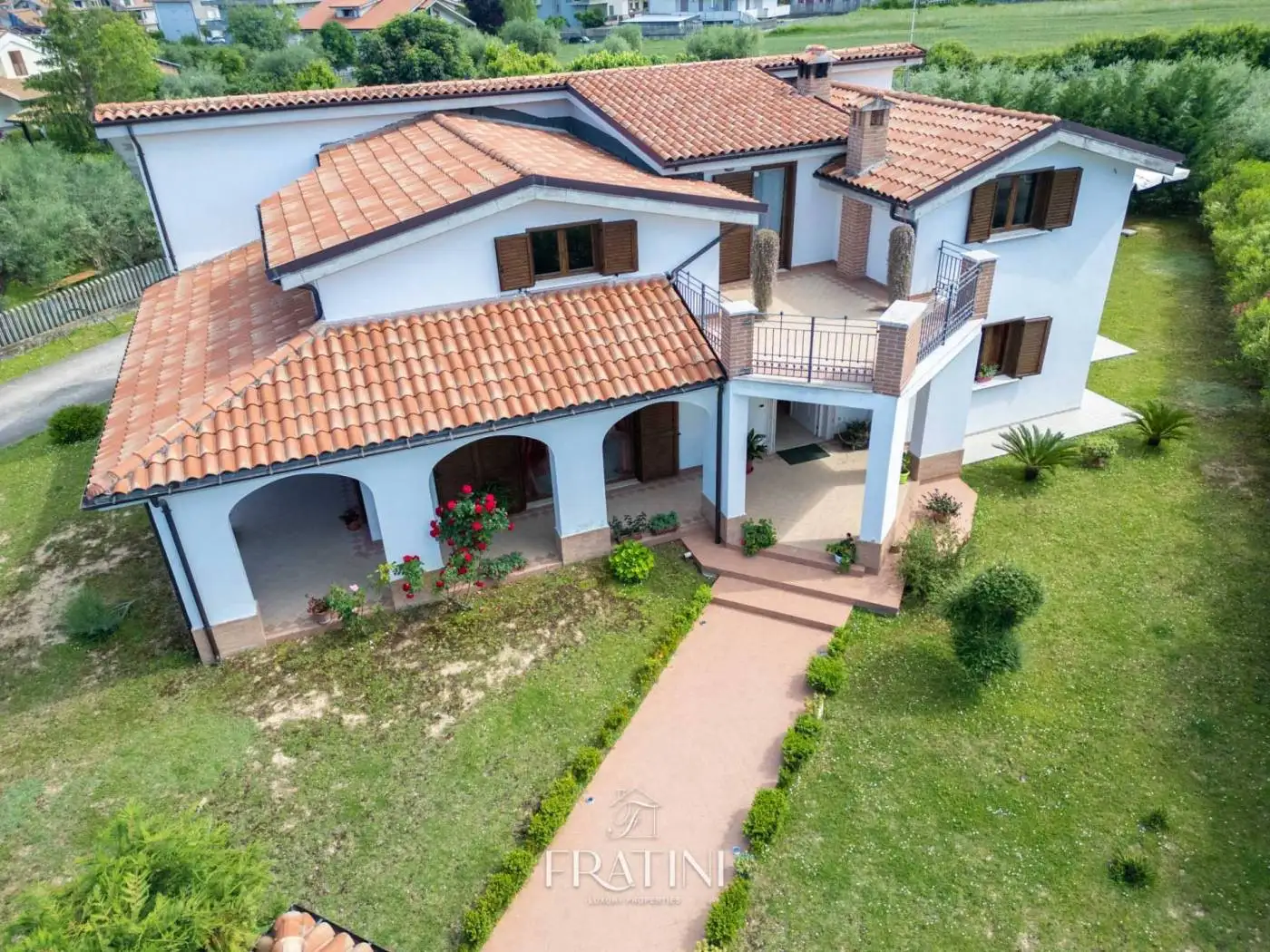 Villa in vendita a Sant'Egidio alla Vibrata