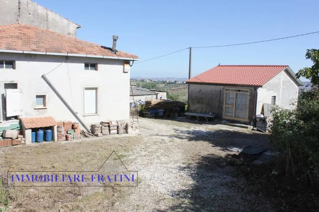 Casa indipendente in vendita a Civitella del Tronto