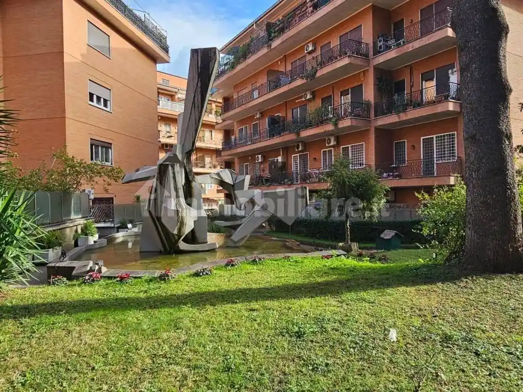 Appartamento in vendita a Roma