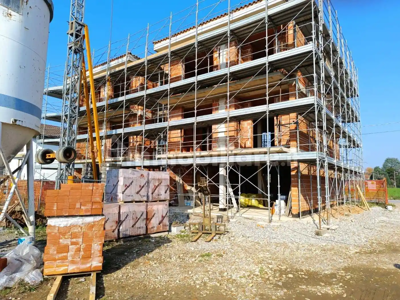 Appartamento in vendita a Vedano Olona