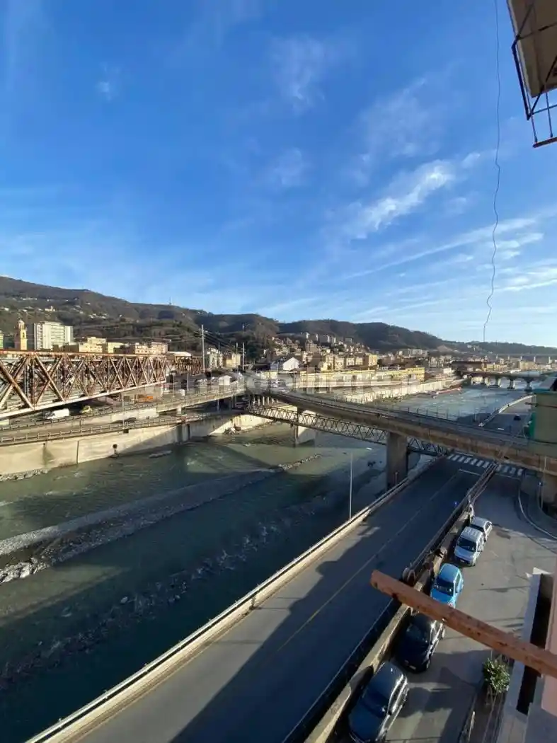 Appartamento in vendita a Genova