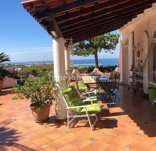 Villa in vendita a Forio