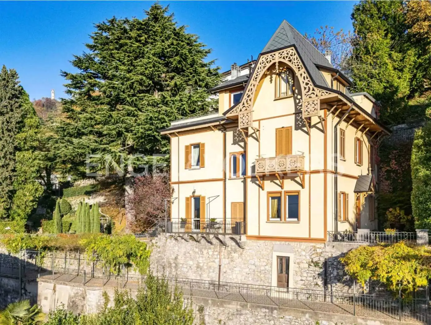 Villa in vendita a Brunate