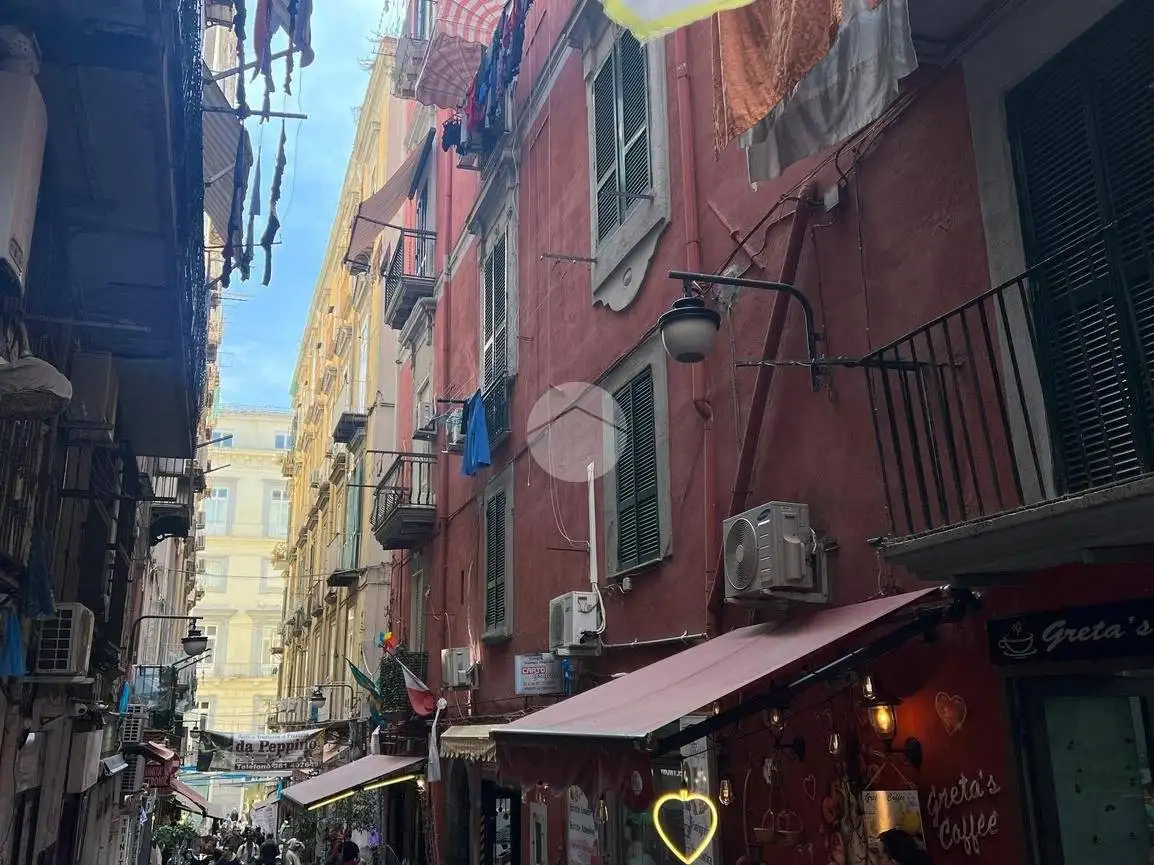 Appartamento in vendita a Napoli
