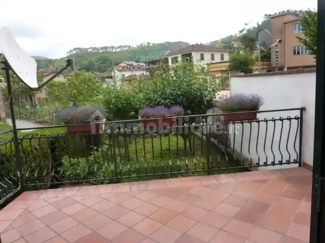 Casa indipendente in vendita a Riccò del Golfo di Spezia