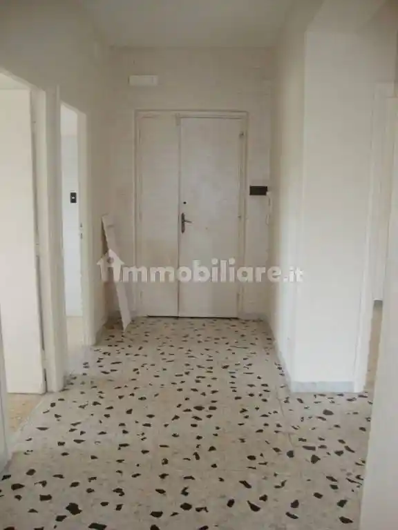 Quadrilocale buono stato, terzo piano, Sacro Cuore, Anzio - foto 2