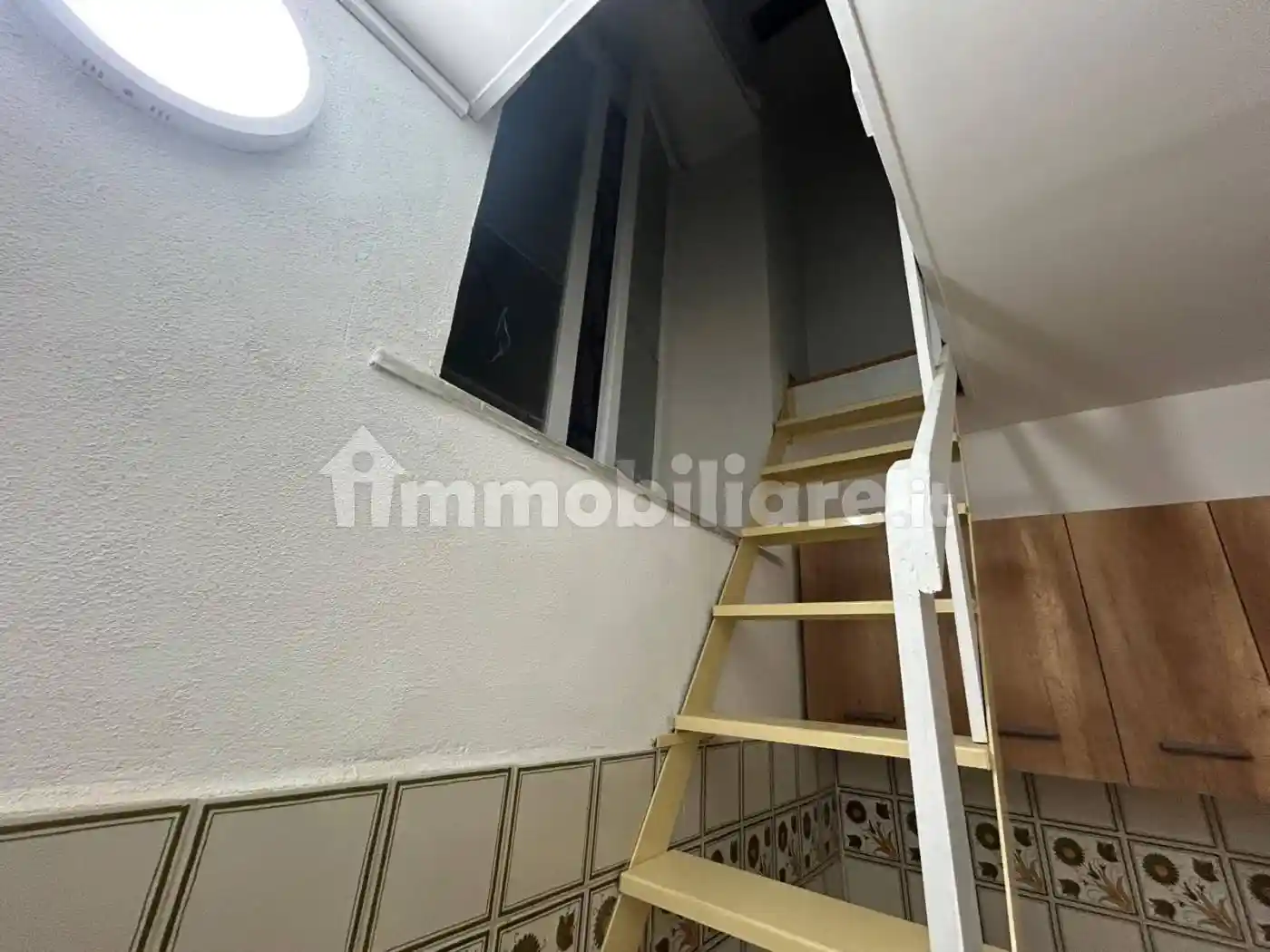 Monolocale via Santa Maria di Costantinopoli, Centro Storico, Napoli - foto 4