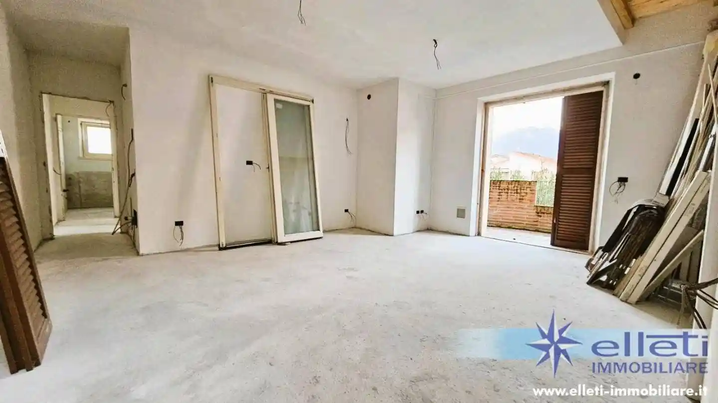 Appartamento in vendita a Massa