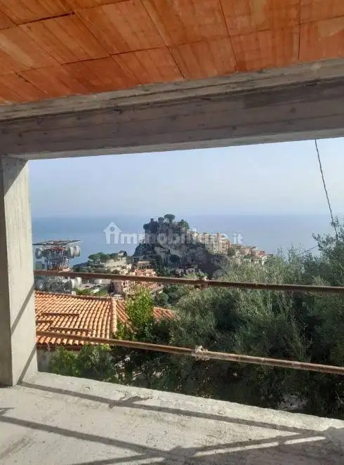 Palazzo - Edificio in vendita a Castelmola