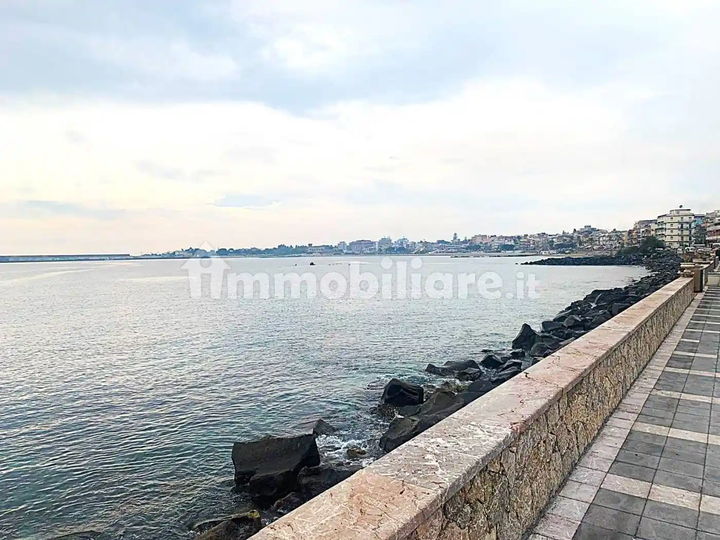 Appartamento in vendita a Giardini-Naxos