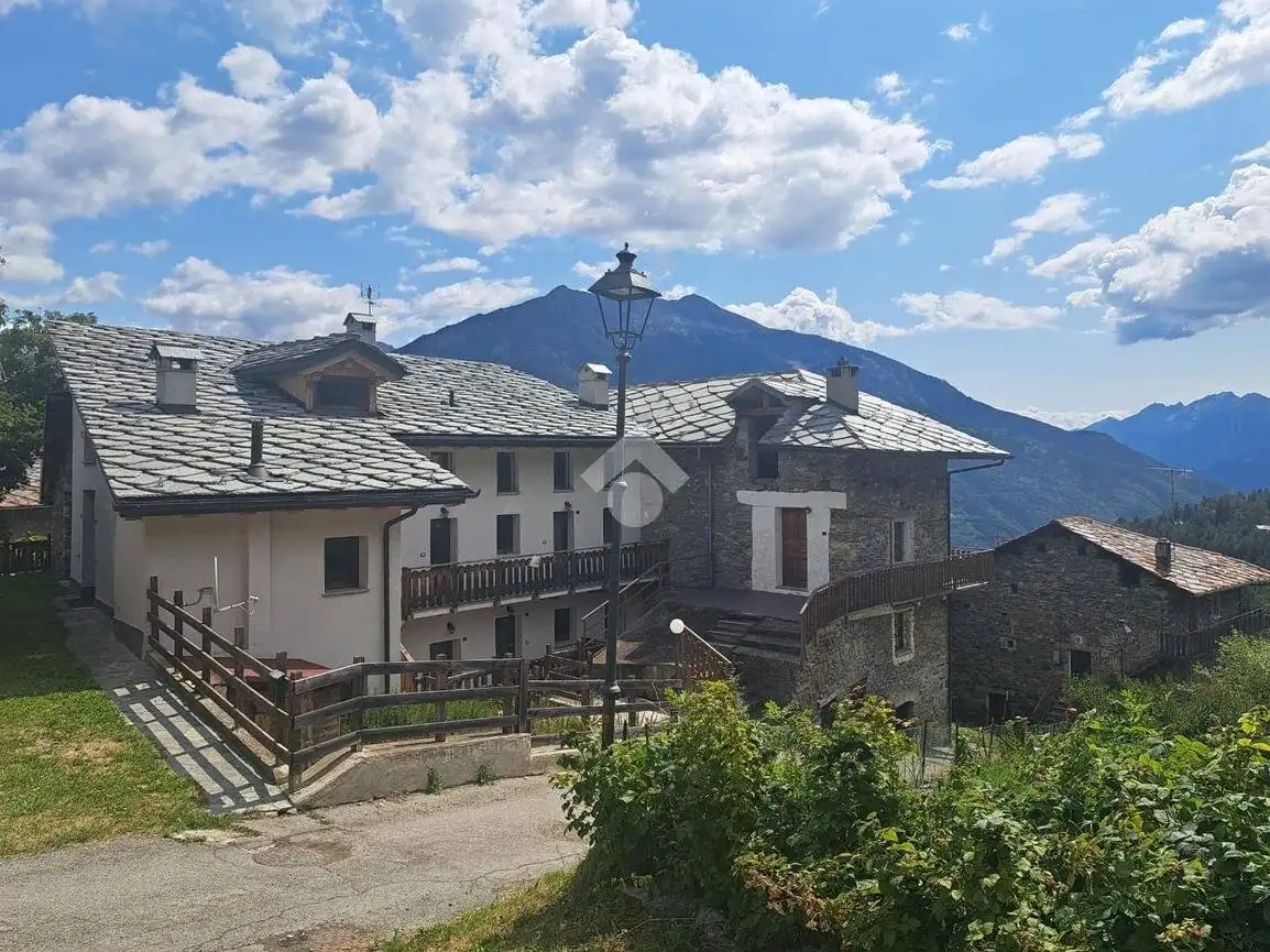 Appartamento in vendita a Gignod