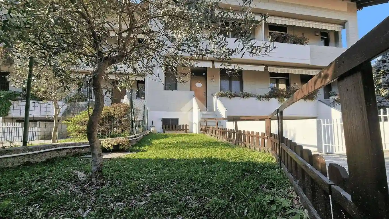 Villetta a schiera - foto 2