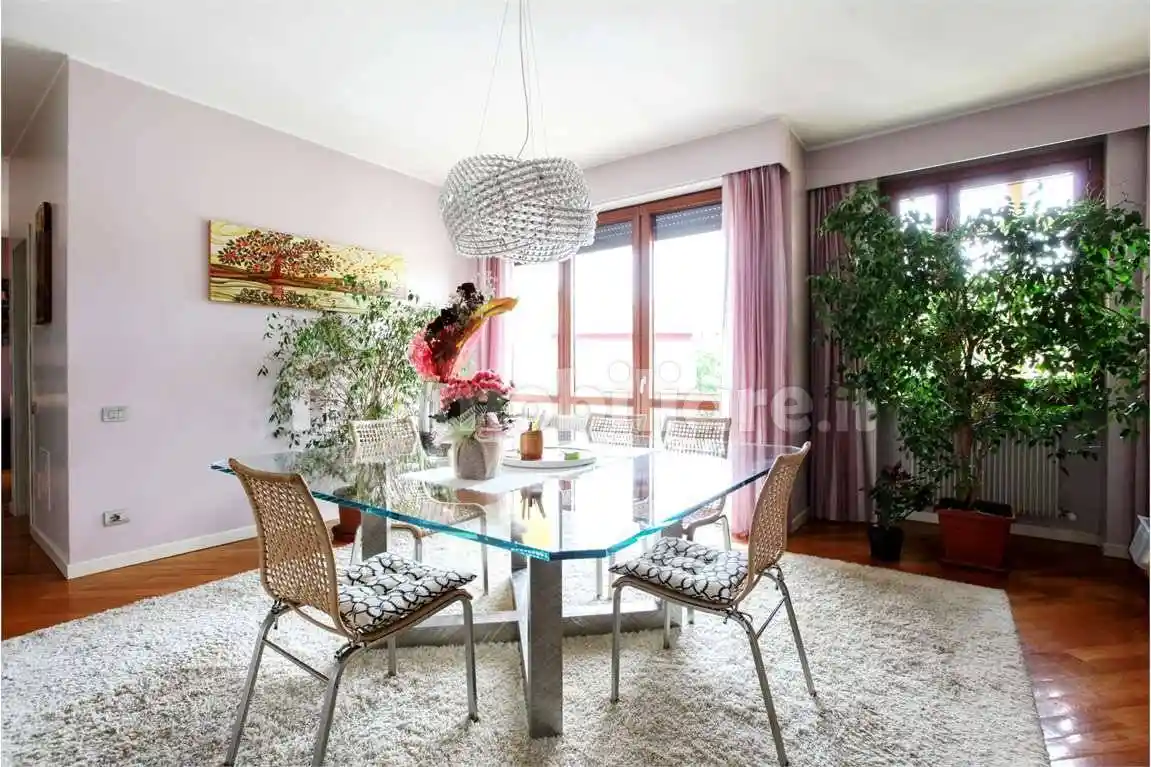 Appartamento in vendita a Besana in Brianza