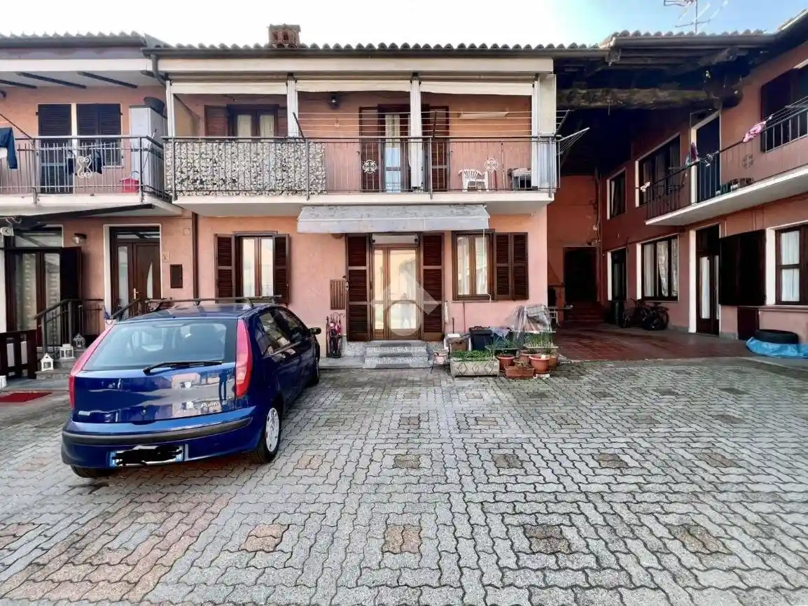 Casa indipendente in vendita a Rivoli