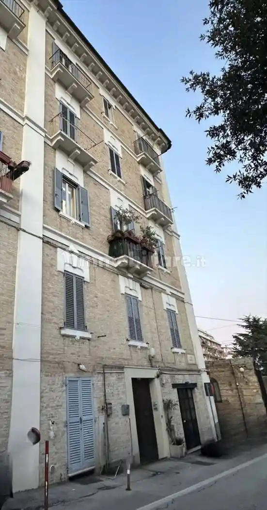 Trilocale piazza Giuseppe Garibaldi 14, Chieti Città, Chieti - foto 2