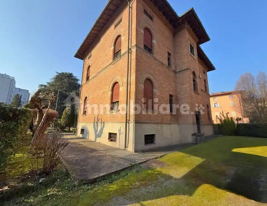 Villa in vendita a Reggio Emilia