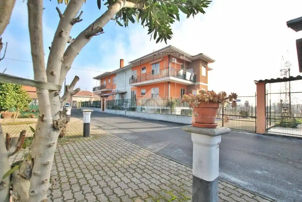 Appartamento in vendita a Livorno Ferraris