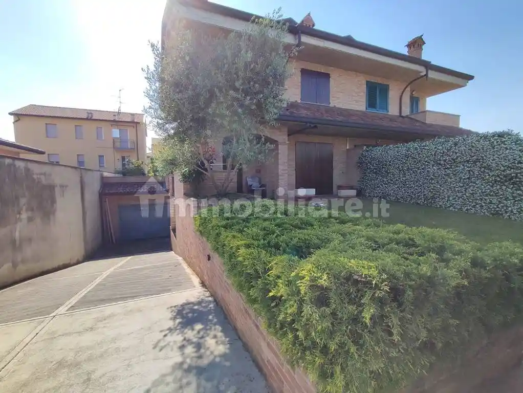 Villa in vendita a Lainate