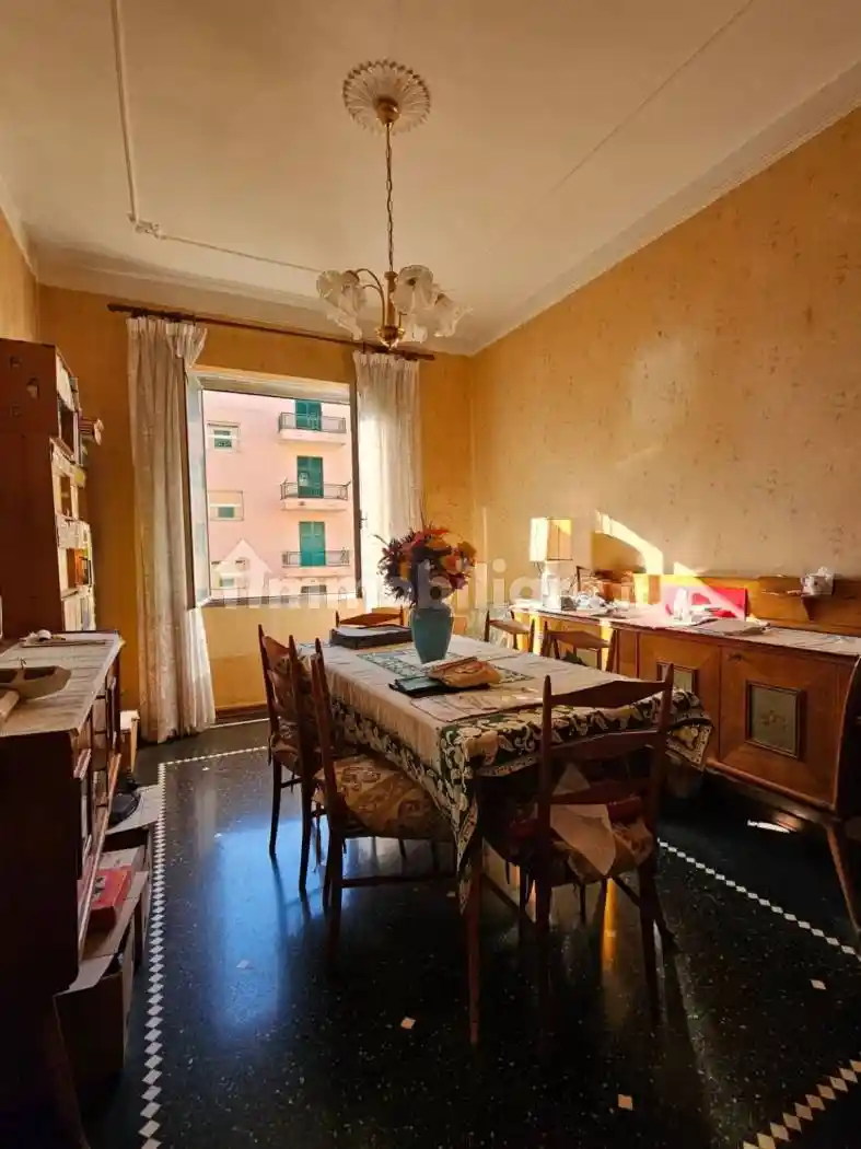 Appartamento in vendita a Genova