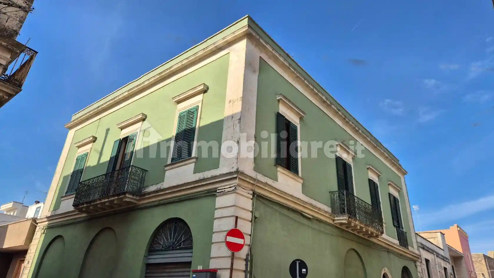 Palazzo - Edificio in vendita a Trepuzzi