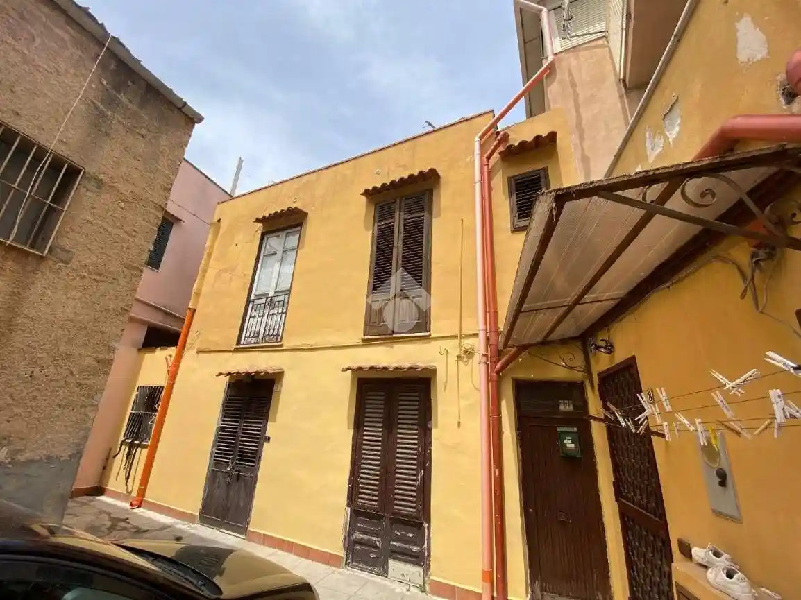 Casa indipendente in vendita a Palermo