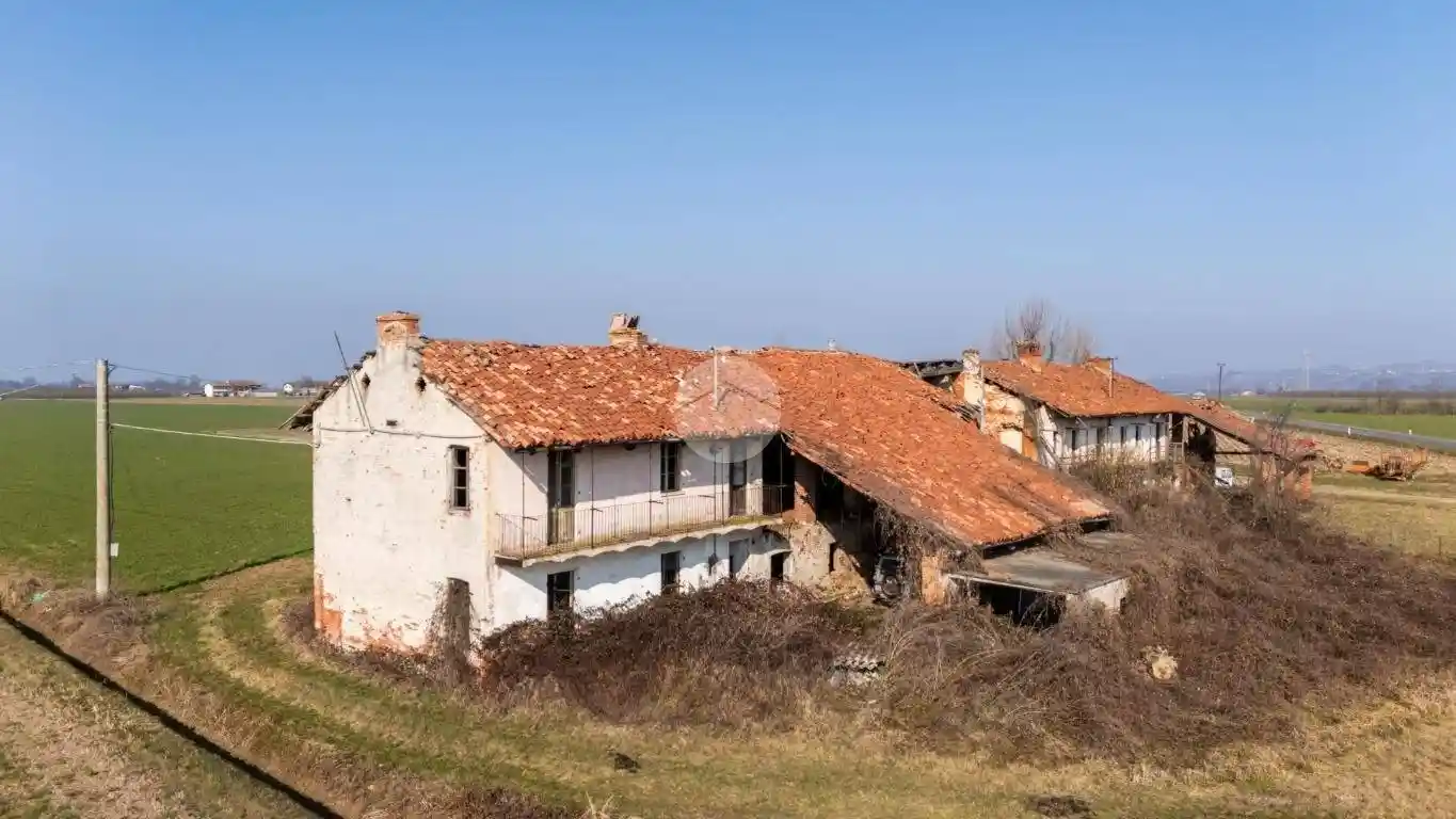 Rustico - Casale in vendita a Cherasco