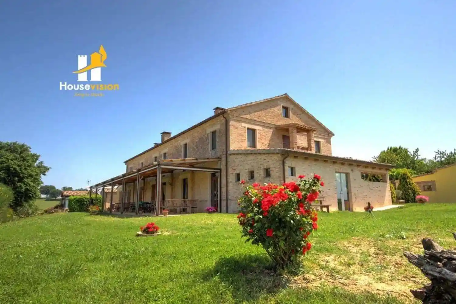Villa in vendita a Ostra