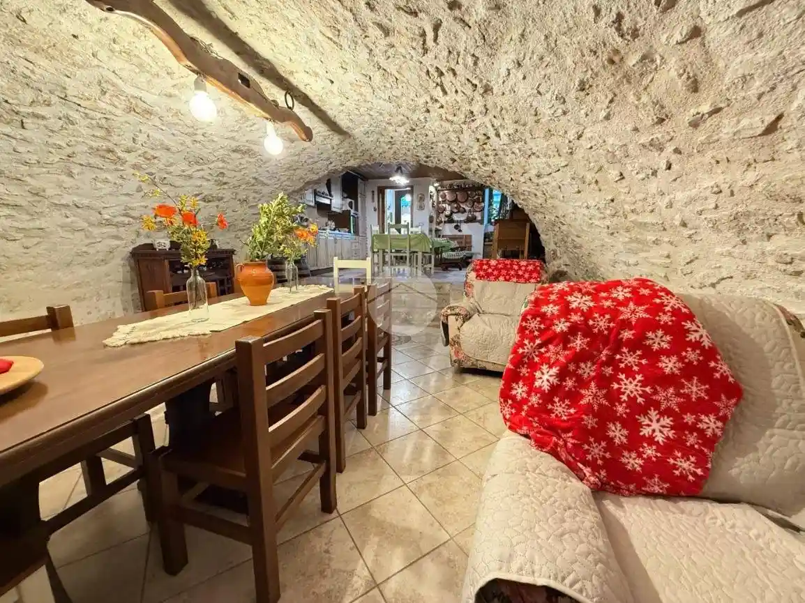 Terratetto unifamiliare via franco nusca 1, Rovere, Rocca di Mezzo - foto 2