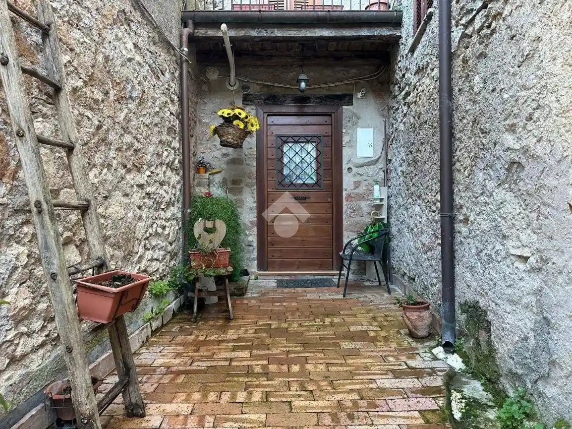 Palazzo - Edificio in vendita a Artena