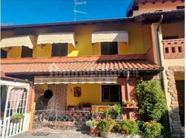 Casa indipendente in asta a Cressa