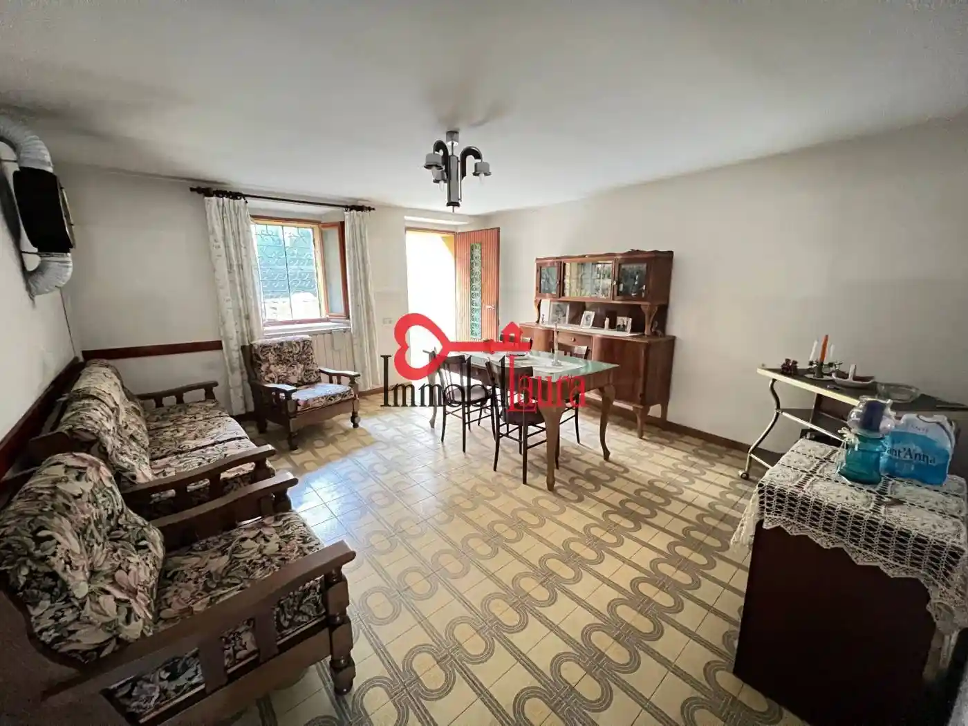 Casa indipendente in vendita a Cuasso al Monte