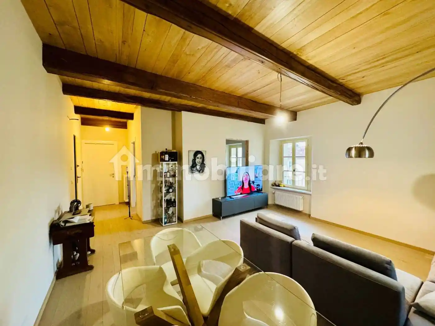 Trilocale via Palazzo di Città 3, Centro Storico, Chieri - foto 2