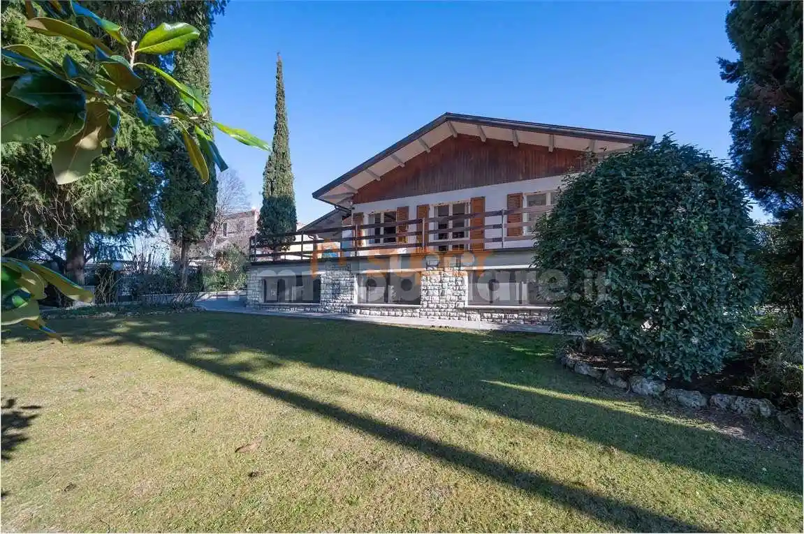 Villa in vendita a Perugia