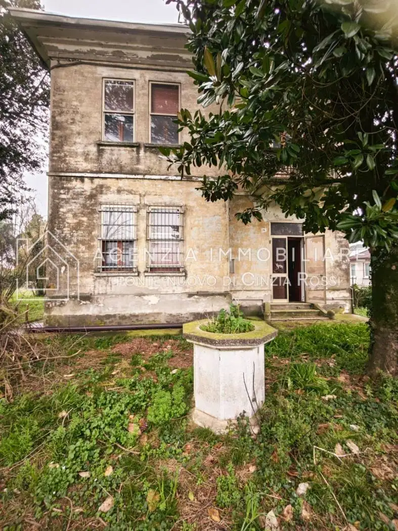 Rustico - Casale in vendita a Ravenna