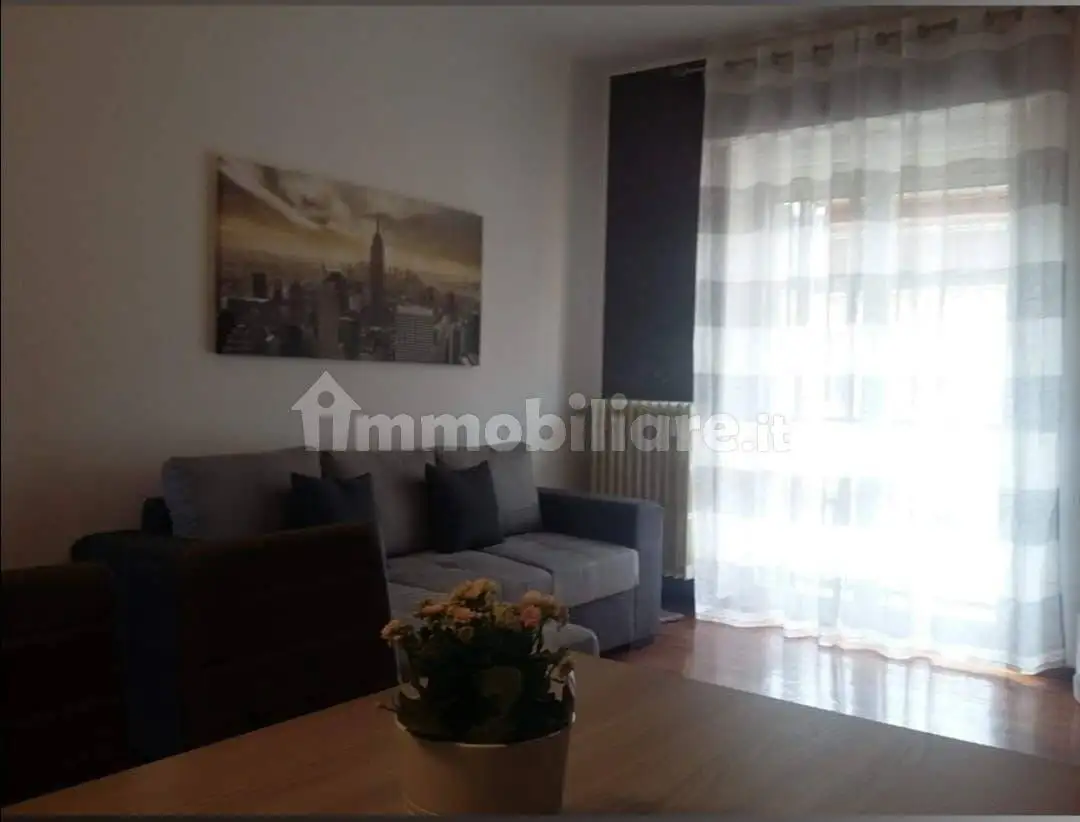 Bilocale via Risorgimento 7, Centro, Bollate