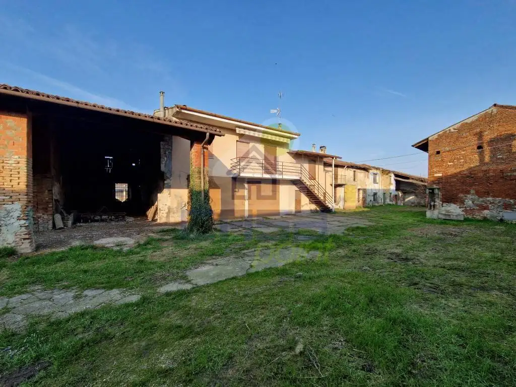 Cascina vicolo Don Giovanni Bosco, Noci Garioni, Corte de' Frati - foto 2