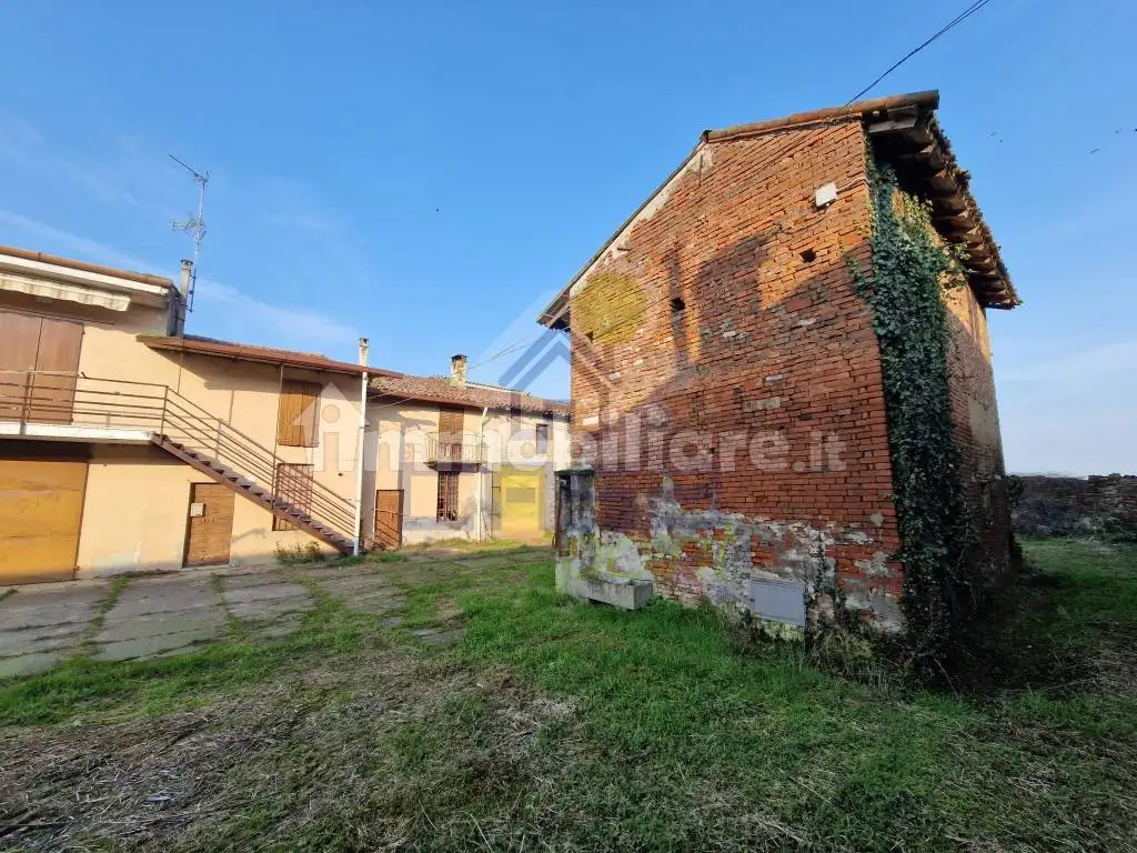 Cascina vicolo Don Giovanni Bosco, Noci Garioni, Corte de' Frati - foto 3