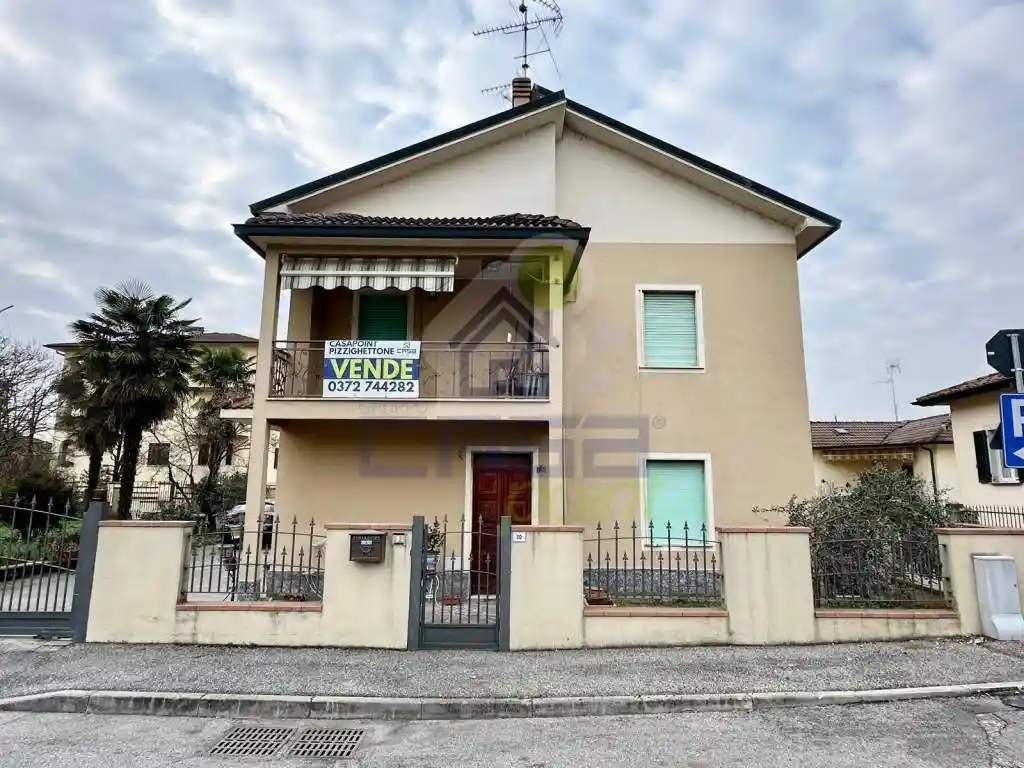 Appartamento in vendita a Pizzighettone