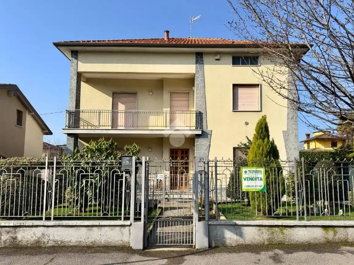 Villa in vendita a Calusco d'Adda