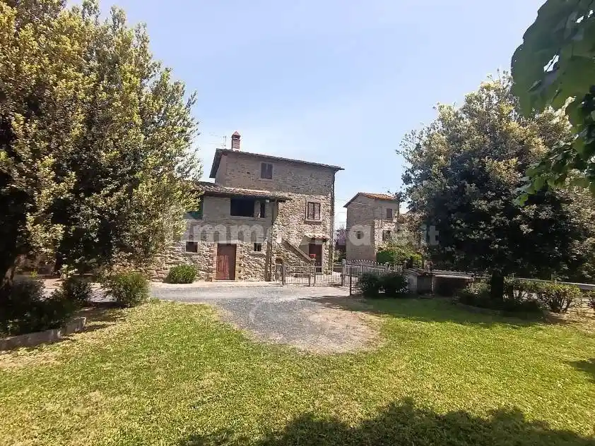Rustico - Casale in vendita a Cortona