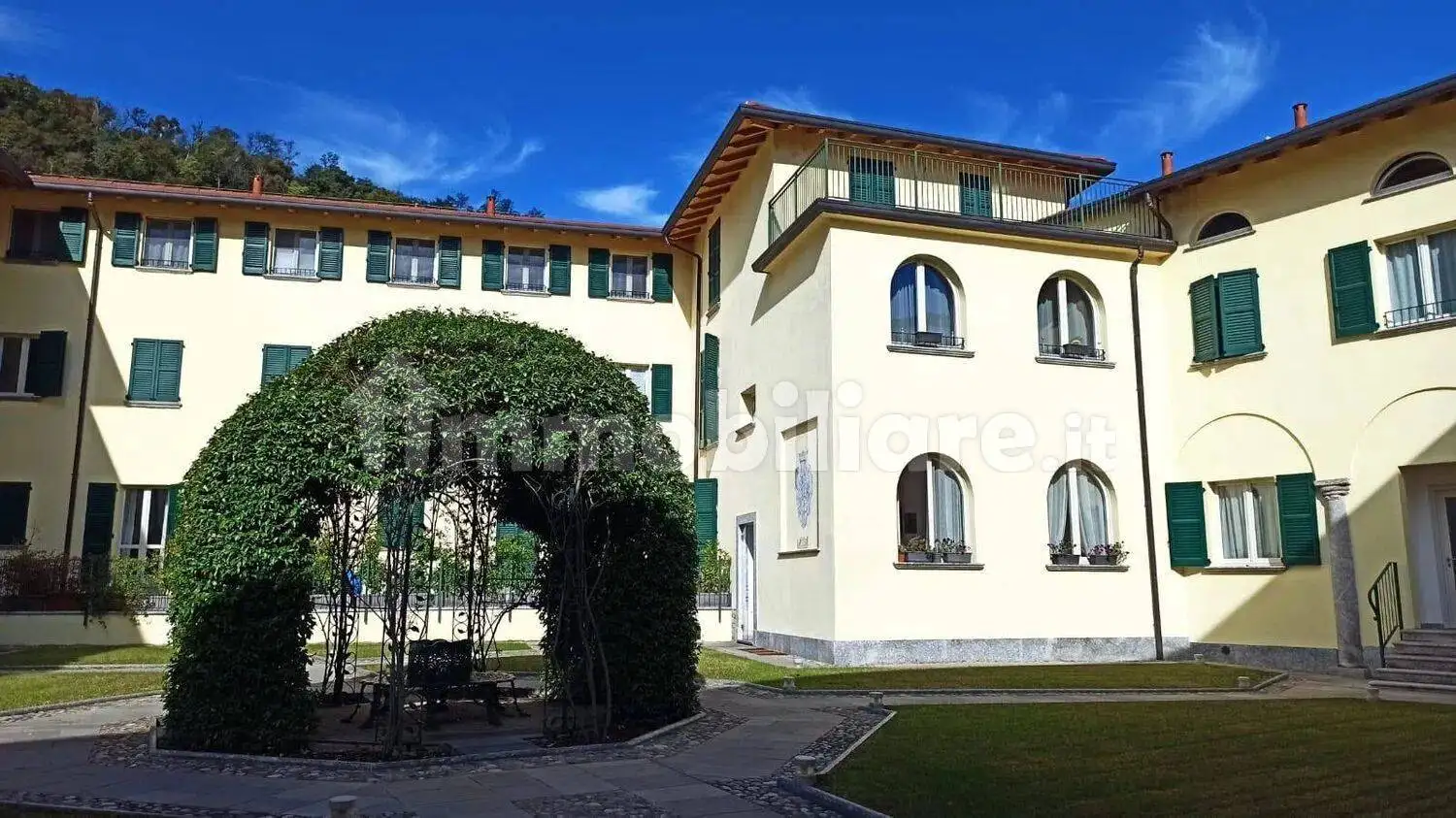 Appartamento in vendita a Pescate