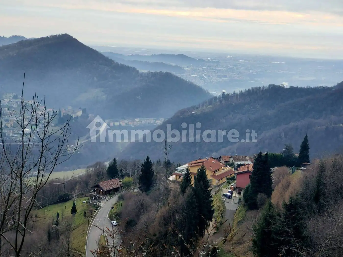 Rustico - Casale in vendita a Ubiale Clanezzo