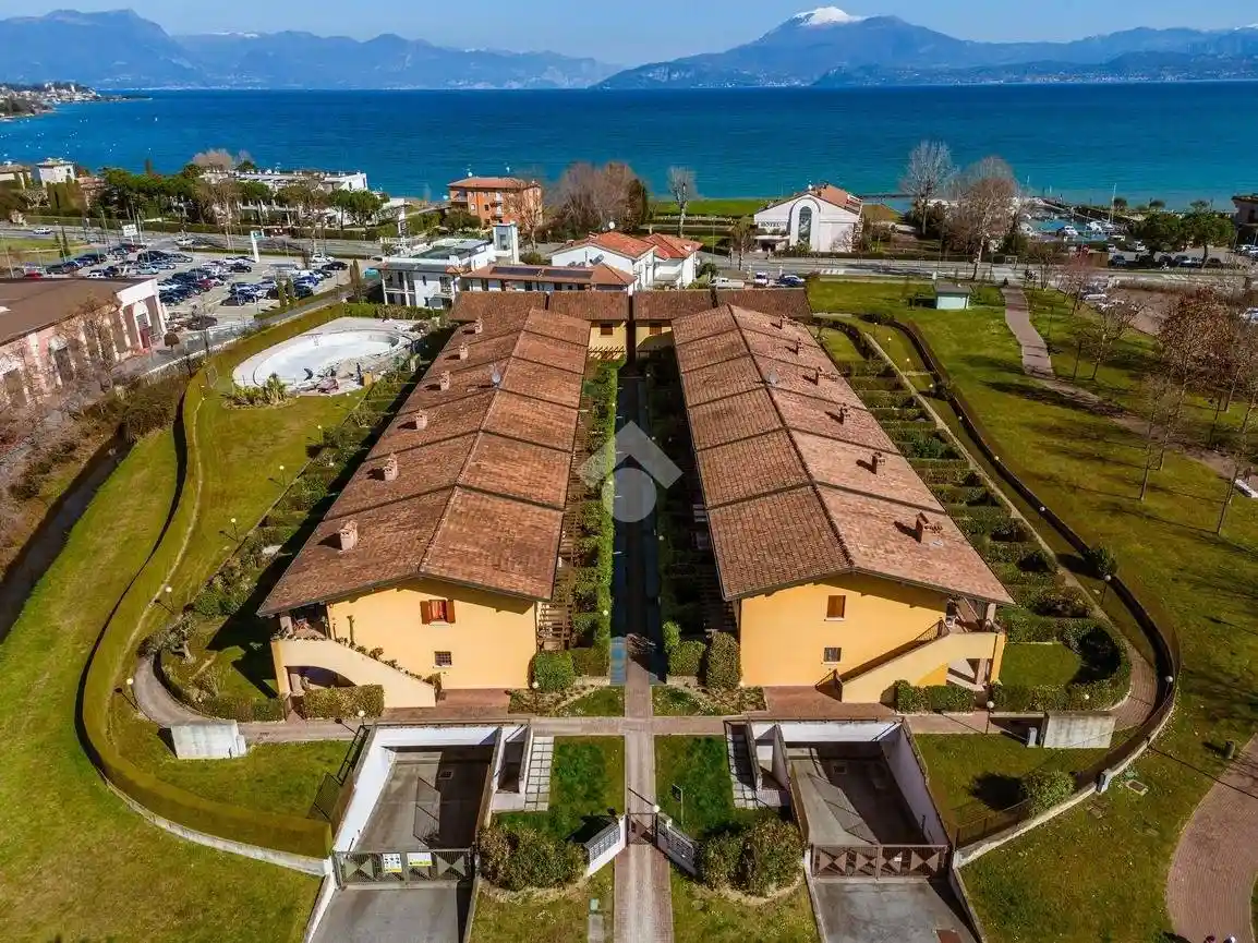 Appartamento in vendita a Sirmione