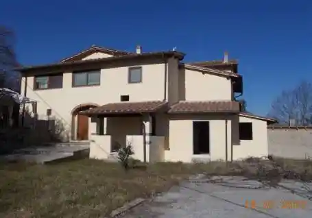 Casa indipendente in vendita a Figline e Incisa Valdarno