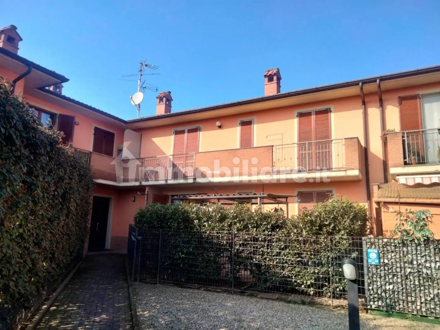 Appartamento in vendita a Parona