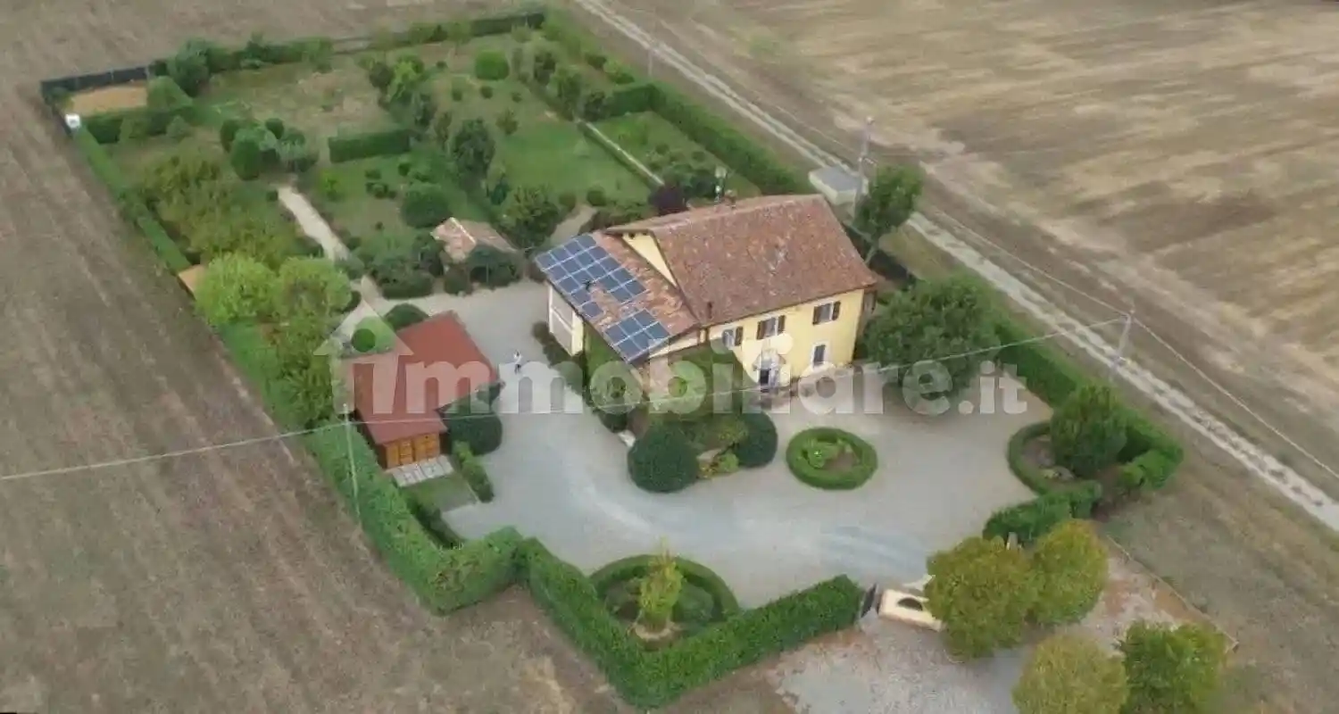 Rustico - Casale in vendita a Novi Ligure