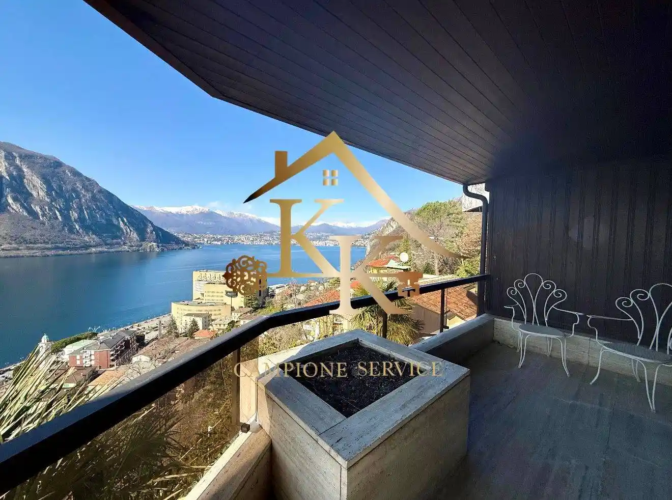 Villa in vendita a Campione d'Italia