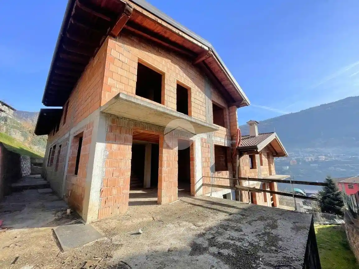 Villa in vendita a Sellero