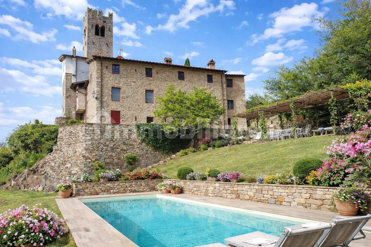 Rustico - Casale in vendita a Lucca