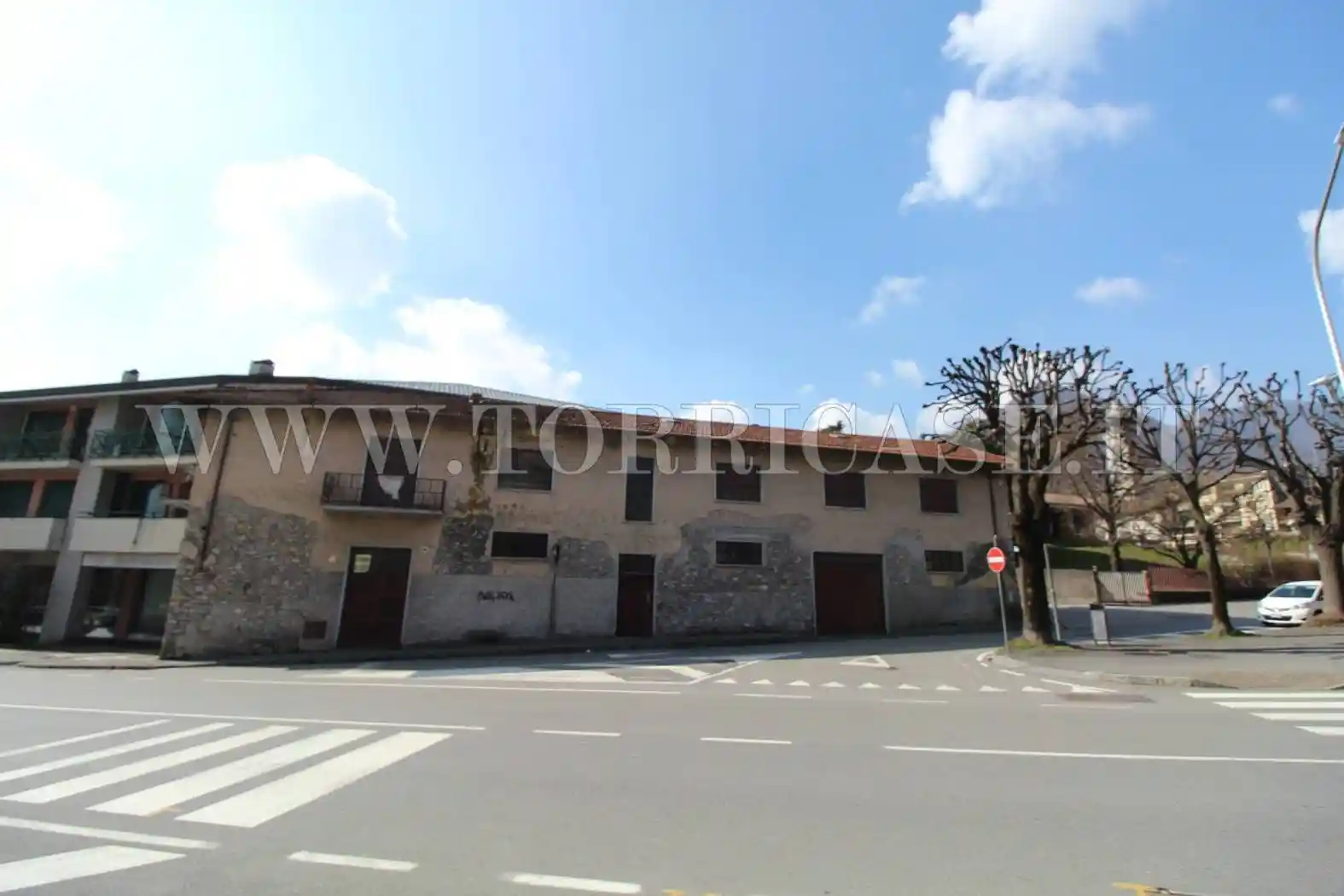 Palazzo - Edificio in vendita a Albino